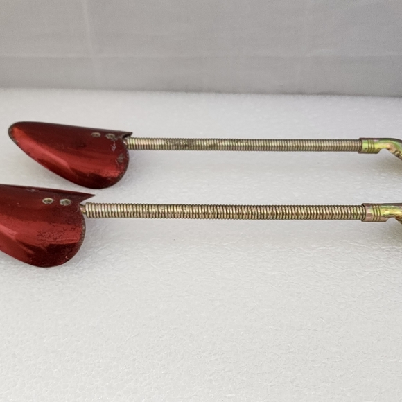 Vtg Pedor Women's Shoe Tree Form Stretcher Metal Red - Picture 5 of 13